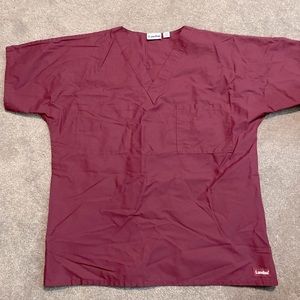 Burgundy Work Scrub Top size Large short sleeve with pockets